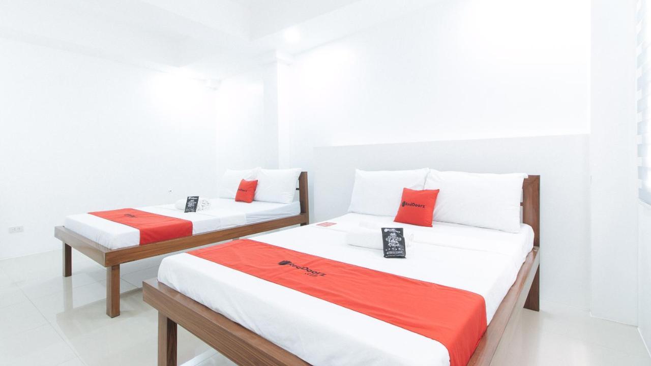Reddoorz Plus At Dbuilders Poblacion Bgc Taguig Εξωτερικό φωτογραφία