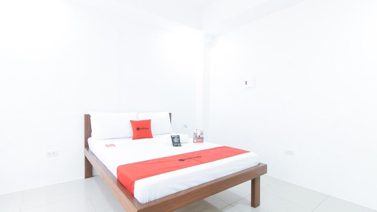 Reddoorz Plus At Dbuilders Poblacion Bgc Taguig Εξωτερικό φωτογραφία