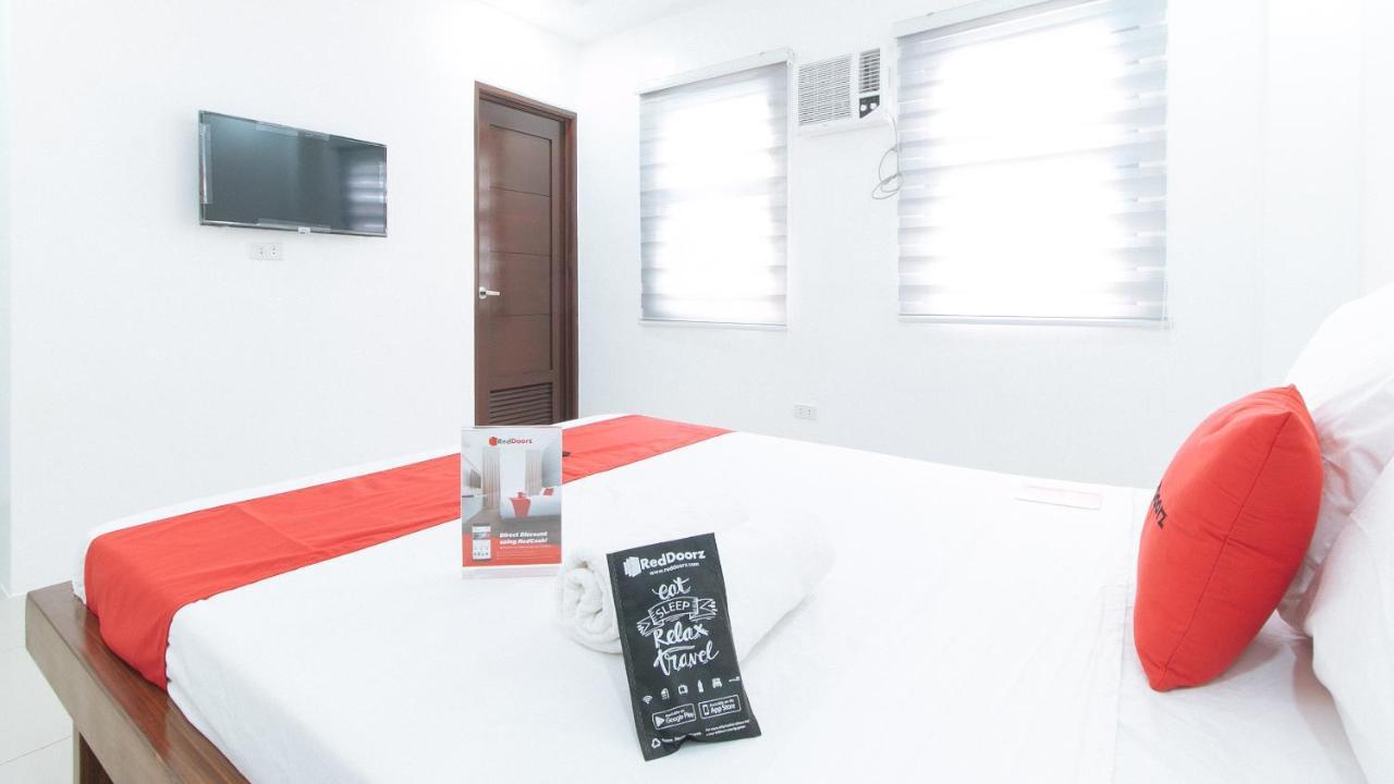 Reddoorz Plus At Dbuilders Poblacion Bgc Taguig Εξωτερικό φωτογραφία