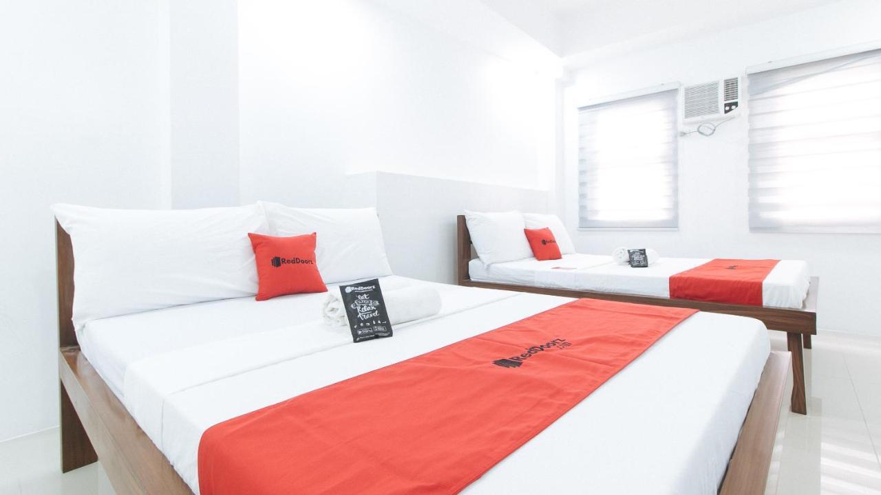 Reddoorz Plus At Dbuilders Poblacion Bgc Taguig Εξωτερικό φωτογραφία