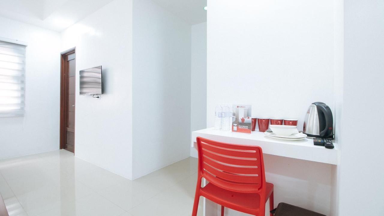 Reddoorz Plus At Dbuilders Poblacion Bgc Taguig Εξωτερικό φωτογραφία